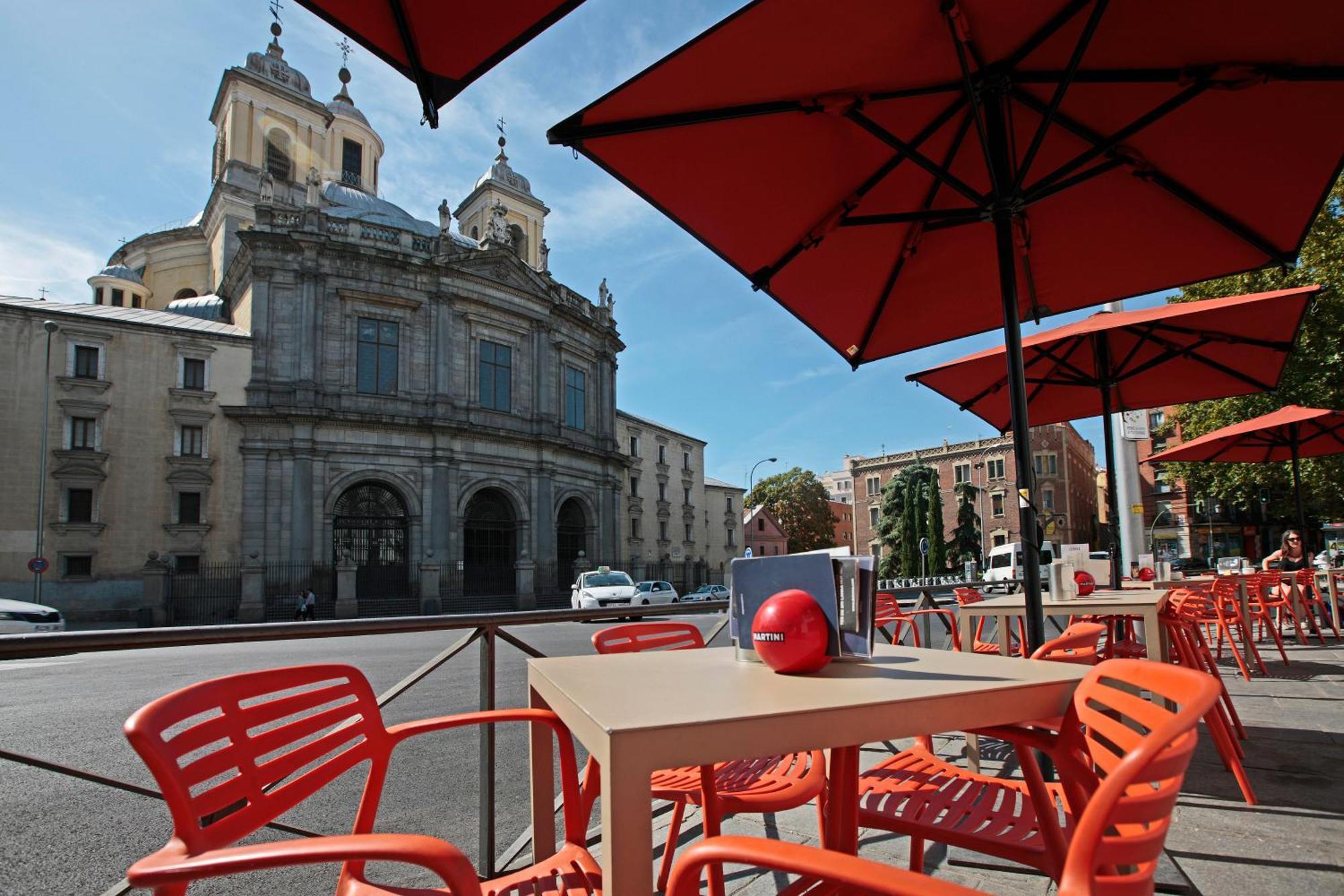 Latina Palace Madrid Exterior foto